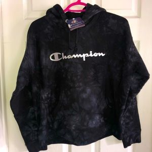 Black tie dye champion hoodie 🖤🤍